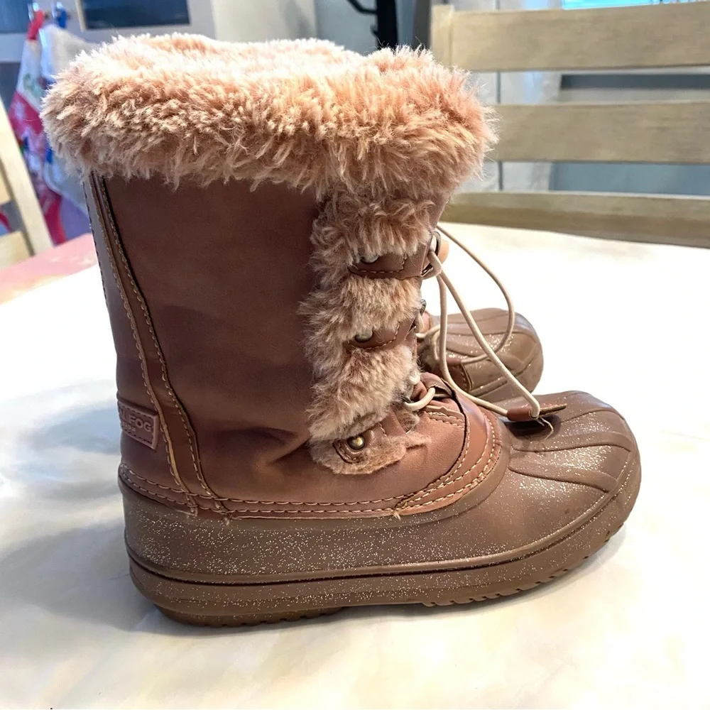 London Fog Collection Winter Snow boots Pink with pink faux fur SZ 3. Worn once